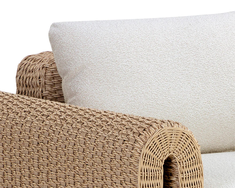 TIBI LOUNGE CHAIR