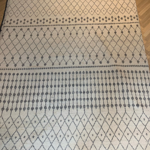 08: X And O Rug - Floor Model