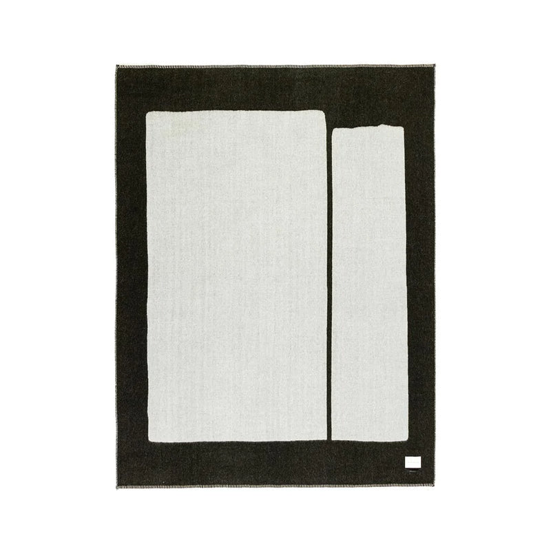 Generation Reversible Throw - Black/Ivory
